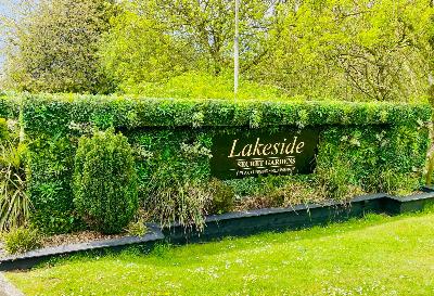 Lakeside Secret Gardens thumbnail 1