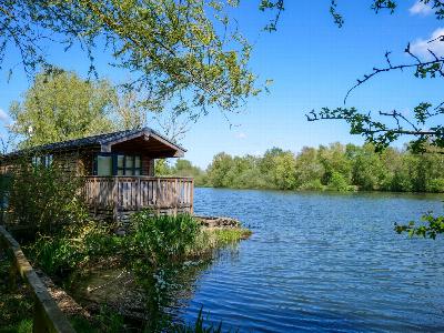Woodlakes Retreat thumbnail 2